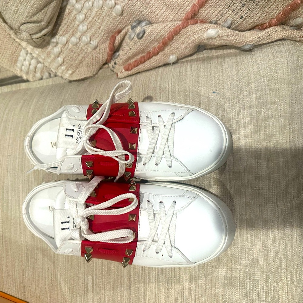 like new .. only worn 2 times